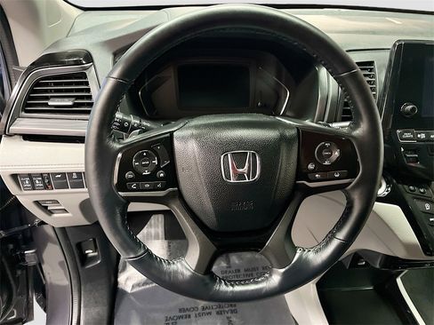 Used 2024 Honda Odyssey Elite image 11