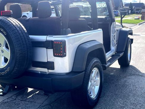 Used 2012 Jeep Wrangler Sport image 6