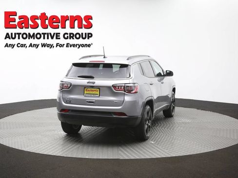 Used 2022 Jeep Compass Latitude w/ Sun and Sound Group AWD/4WD image 41