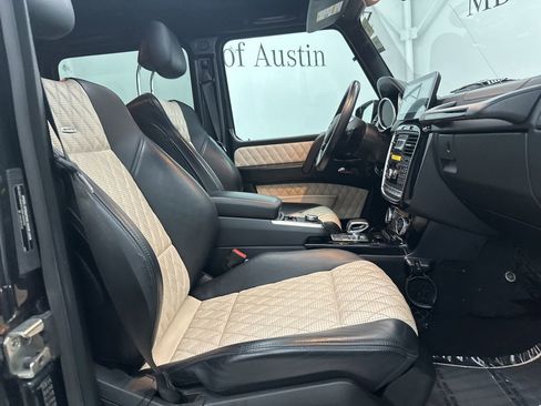 Used 2015 Mercedes-Benz G 63 AMG 4MATIC image 23