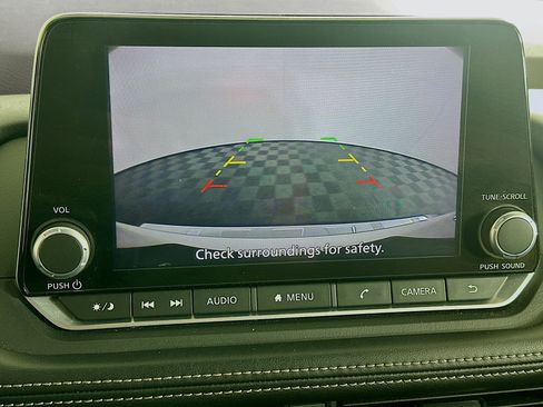 Used 2023 Nissan Rogue SV image 23