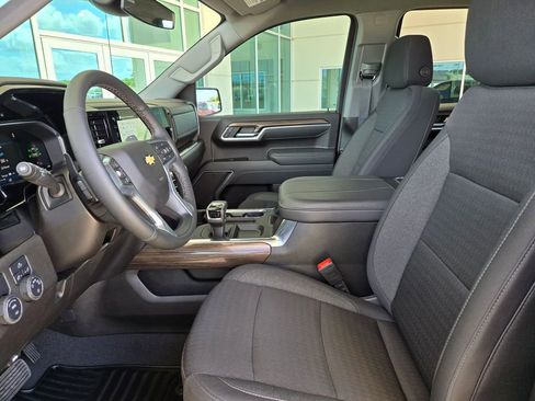 Used 2026 Chevrolet Silverado 1500 LT w/ Texas Edition Plus image 9
