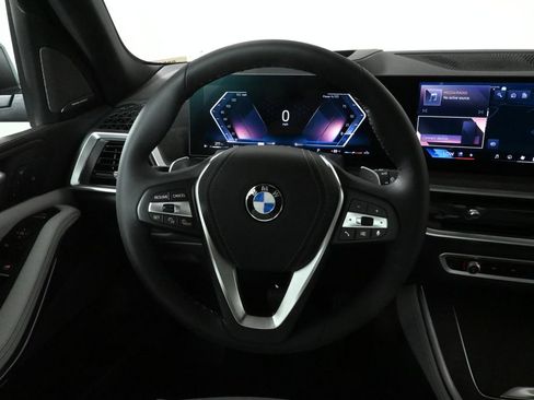 Used 2026 BMW X5 xDrive40i w/ Climate Comfort Package image 18
