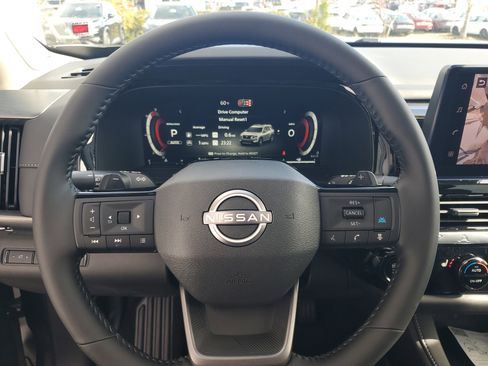 New 2026 Nissan Pathfinder SL w/ SL Premium Package image 11