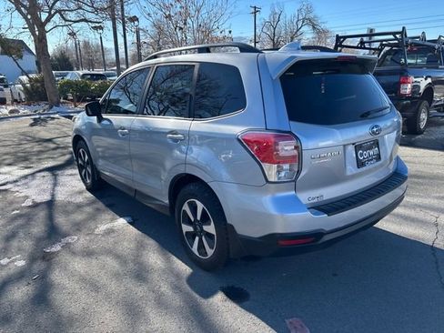 Used 2018 Subaru Forester 2.5i Premium image 4