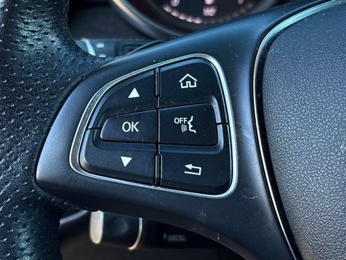Used 2019 Mercedes-Benz GLC 300 image 25
