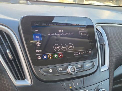 Used 2024 Chevrolet Malibu LT image 19