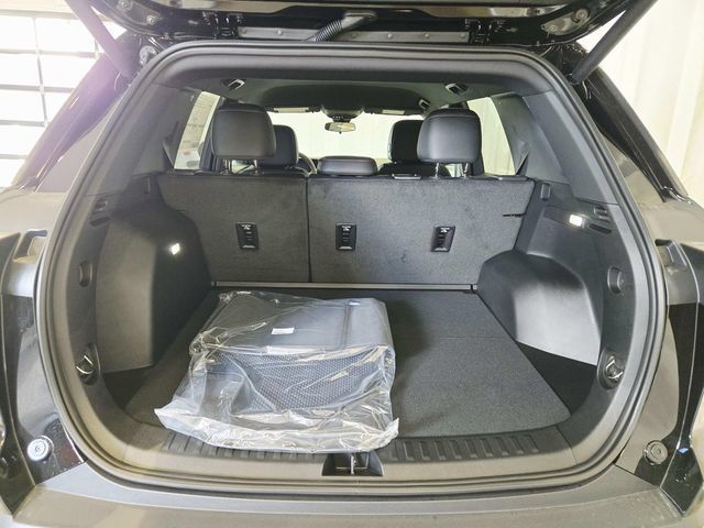 New 2026 Chevrolet Equinox ACTIV FWD image 10