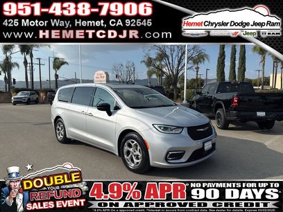 Used 2024 Chrysler Pacifica Limited