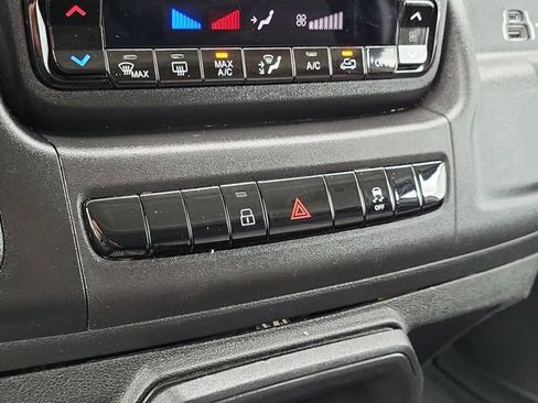 Used 2024 RAM ProMaster 2500 w/ Convenience Group FWD image 29