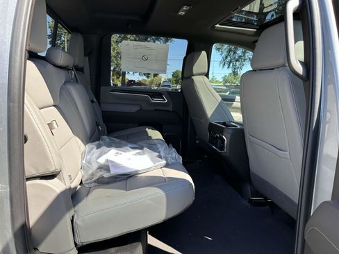 New 2025 GMC Sierra 2500 SLT w/ SLT Premium Package image 11