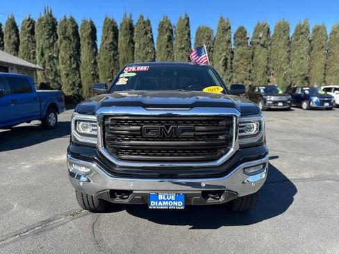 Used 2018 GMC Sierra 1500 SLT image 3