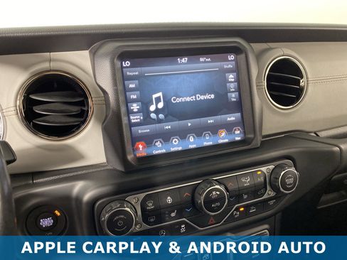 Used 2021 Jeep Gladiator Overland image 4