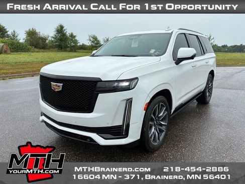 Used 2023 Cadillac Escalade Sport Platinum AWD/4WD image 4