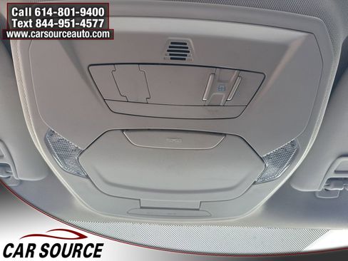 Used 2017 Ford Focus SEL w/ Cold Weather Package image 25
