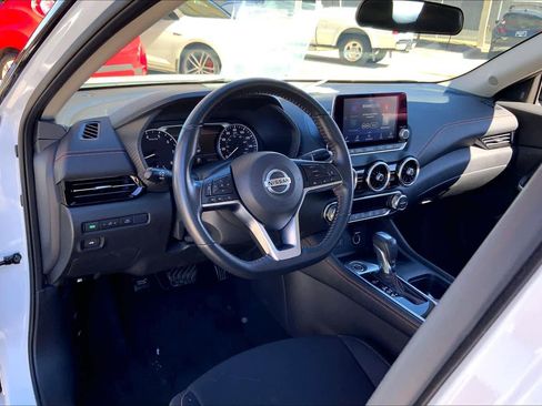 Used 2022 Nissan Sentra SR w/ Midnight Edition image 18