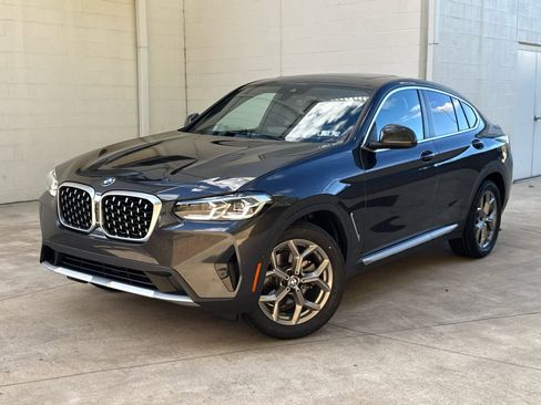 Certified 2025 BMW X4 xDrive30i image 1