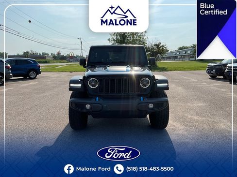 Used 2024 Jeep Wrangler Unlimited Rubicon 4xe AWD/4WD image 11