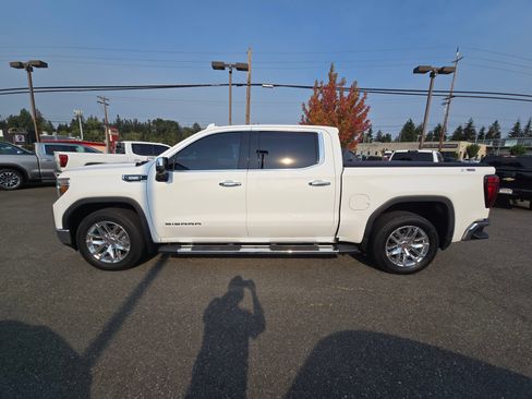 Used 2020 GMC Sierra 1500 SLT w/ SLT Premium Plus Package AWD/4WD image 3