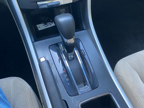 Used 2013 Honda Accord EX image 33