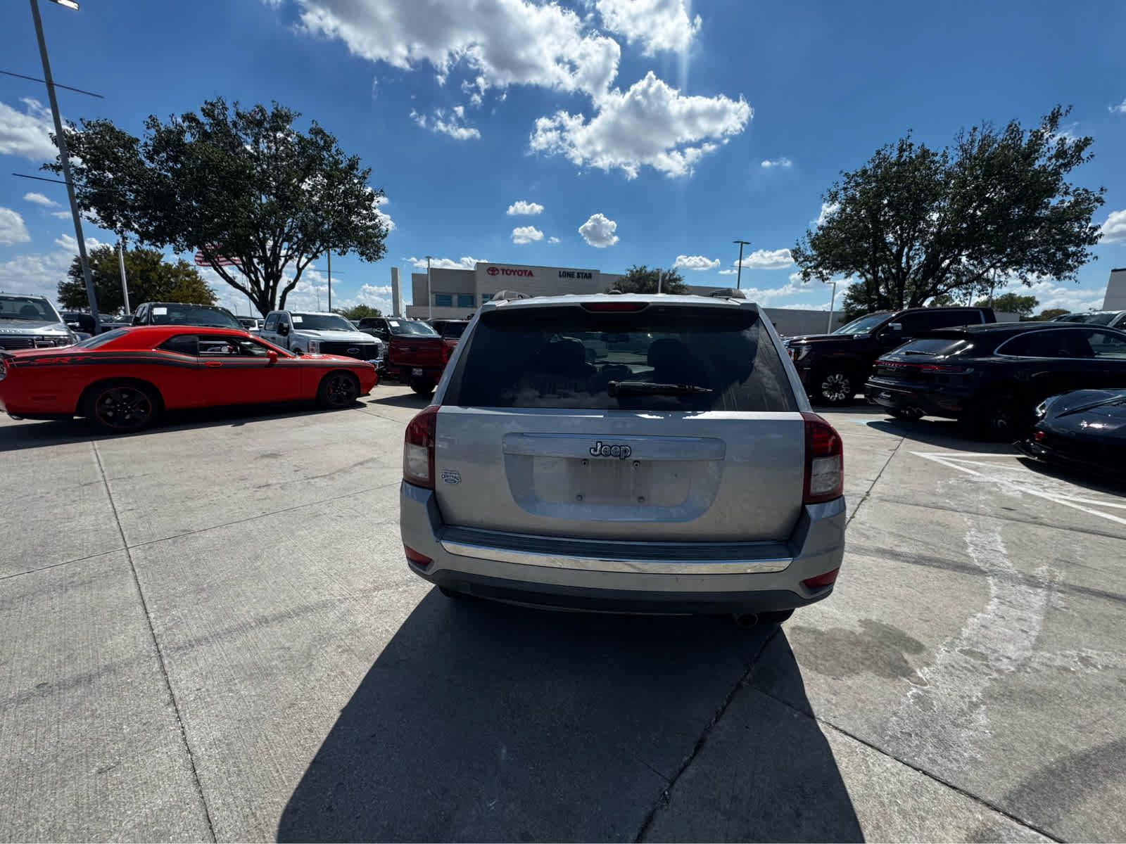 Used 2016 Jeep Compass High Altitude FWD image 11