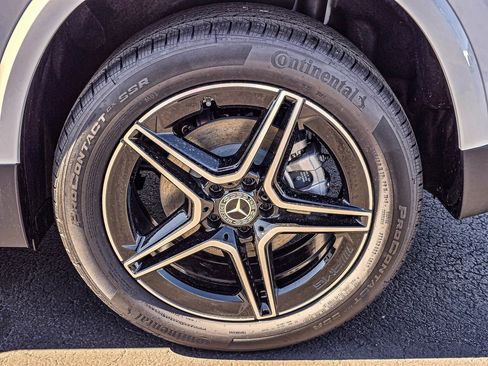 New 2025 Mercedes-Benz GLA 250 4MATIC image 9