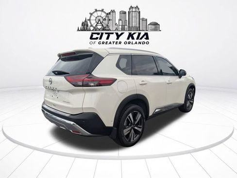 Used 2023 Nissan Rogue Platinum w/ Platinum Premium Package FWD image 5