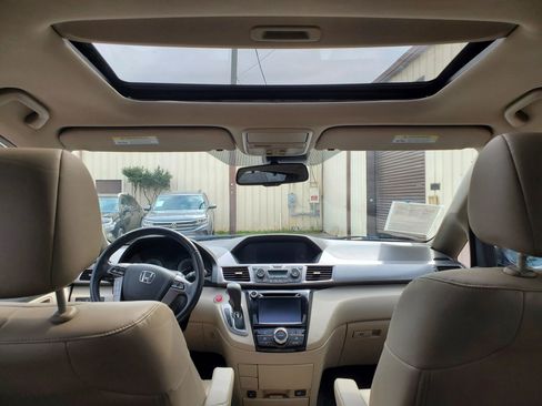 Used 2017 Honda Odyssey EX-L image 24