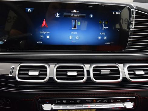 New 2026 Mercedes-Benz GLE 53 AMG 4MATIC Coupe image 27
