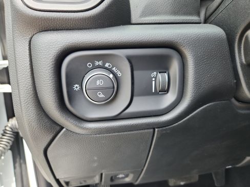 New 2025 RAM 2500 Tradesman image 32