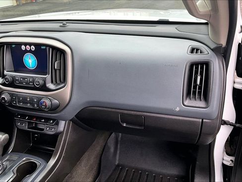 Used 2015 Chevrolet Colorado Z71 image 17