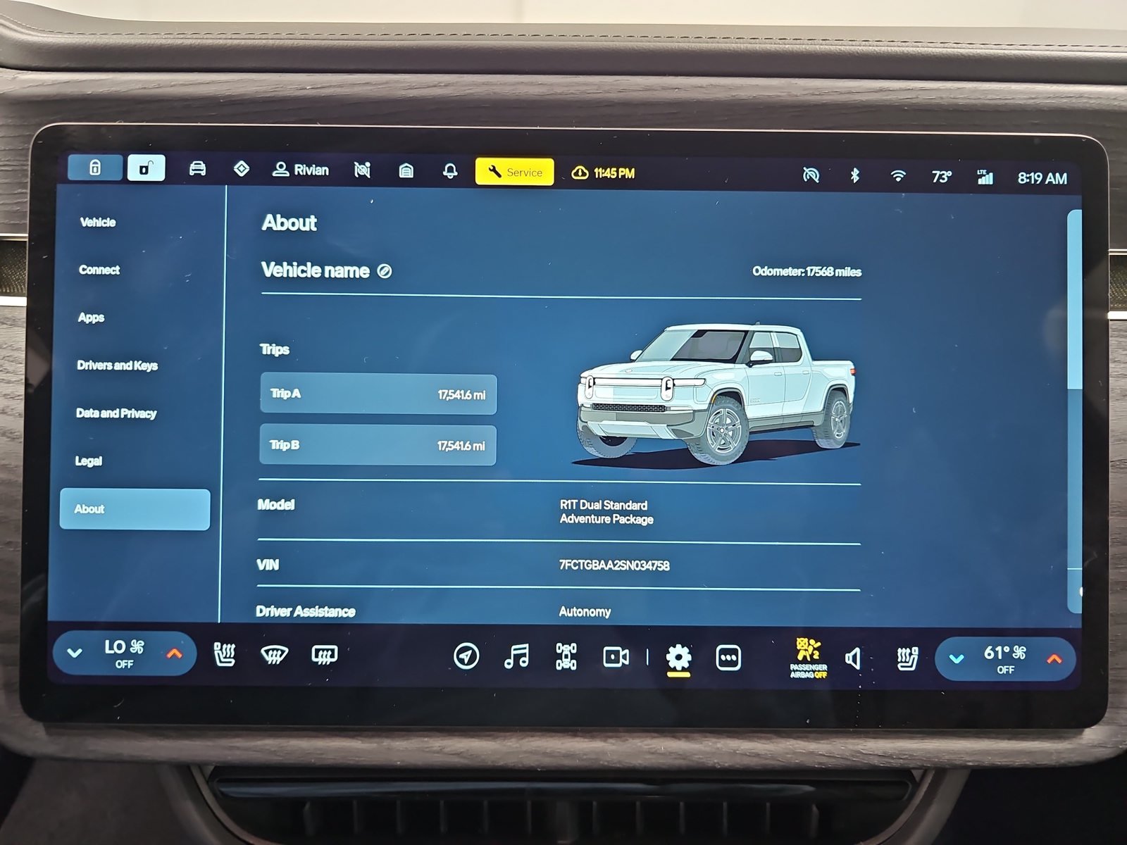 Used 2025 Rivian R1T Adventure Dual AWD/4WD image 27