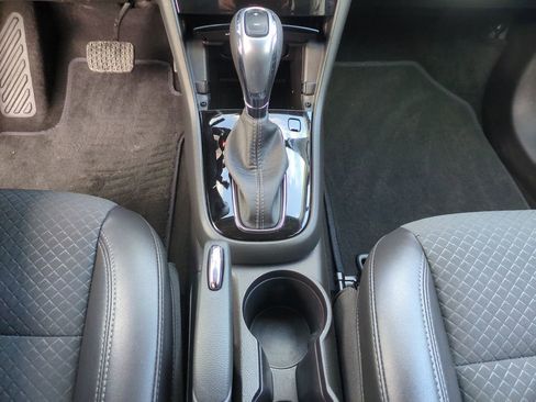 Certified 2022 Buick Encore Preferred w/ Safety Package image 13