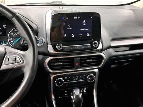 Used 2018 Ford EcoSport SE image 5