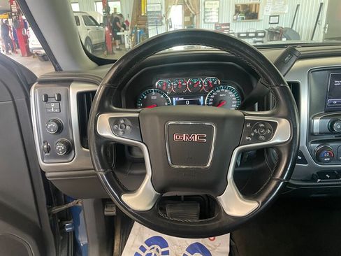 Used 2017 GMC Sierra 1500 SLE w/ SLE Value Package AWD/4WD image 8