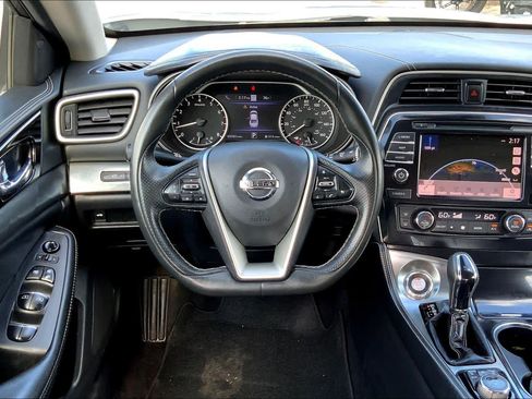 Used 2022 Nissan Maxima SV w/ Floor Mat Group image 9