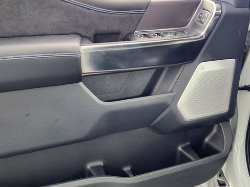 New 2026 Ford F350 Platinum w/ Tremor Off-Road Package AWD/4WD image 17