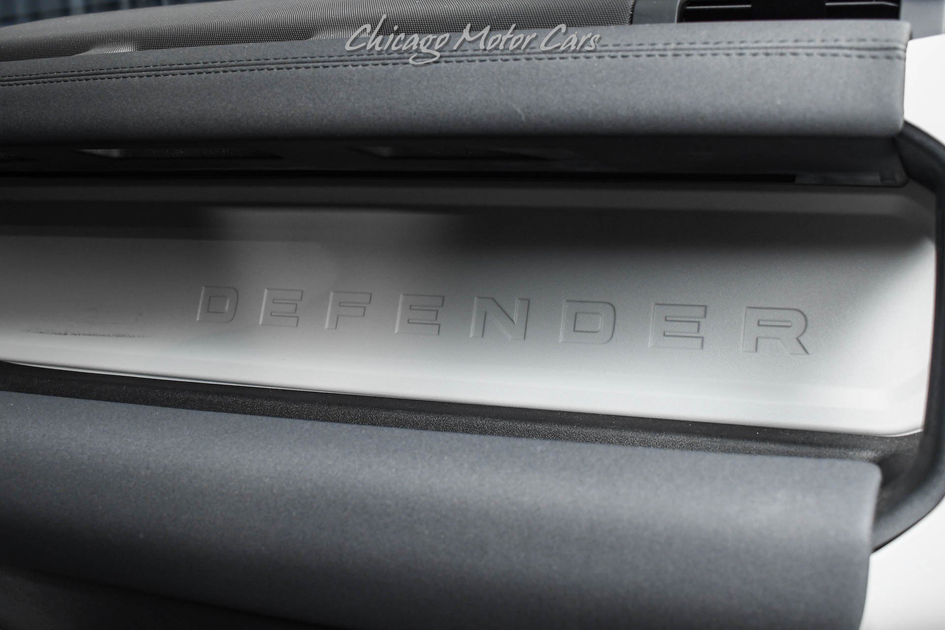 Used 2023 Land Rover Defender 110 SE AWD/4WD image 27