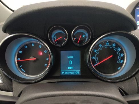 Used 2013 Buick Encore Premium image 23