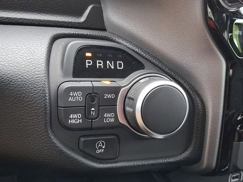 Used 2025 RAM 1500 Big Horn AWD/4WD image 13