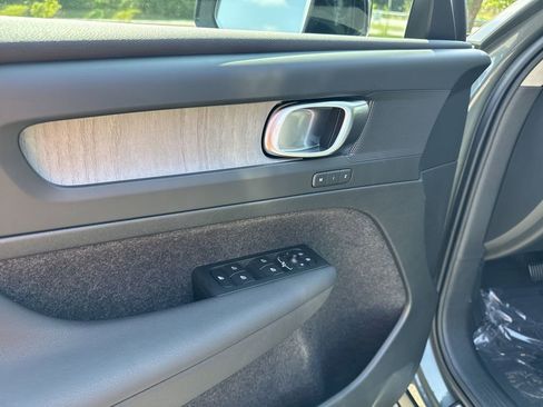 New 2026 Volvo XC40 B5 Core w/ Protection Package Premier image 16