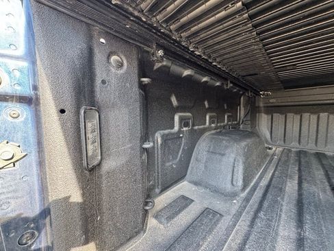 Used 2023 GMC Sierra 1500 SLE image 13