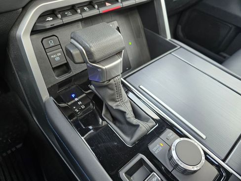 Used 2023 Toyota Tundra Platinum image 35