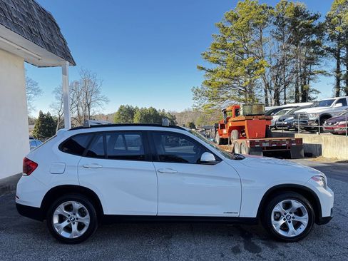 Used 2014 BMW X1 sDrive28i image 4