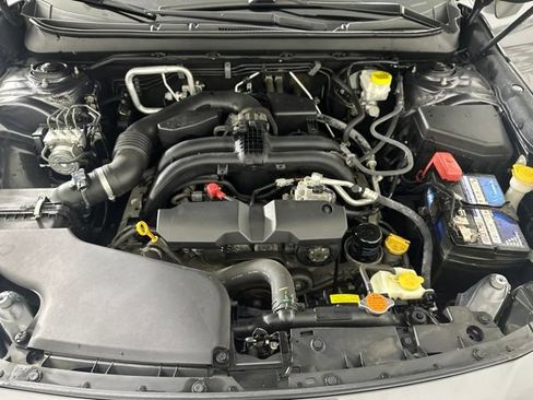 Used 2019 Subaru Outback 2.5i Limited AWD/4WD image 11