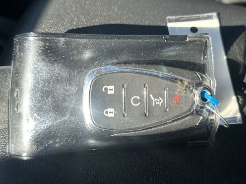 Used 2023 Chevrolet Equinox LT image 34