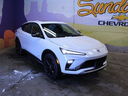 Certified 2025 Buick Envista Sport Touring w/ Experience Buick Package image 2