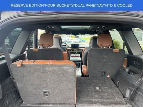 Used 2023 Lincoln Aviator Reserve w/ Equipment Group 201A AWD/4WD image 20