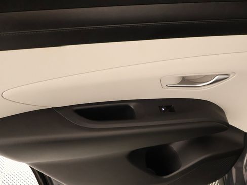 Used 2026 Hyundai Tucson SEL FWD image 16