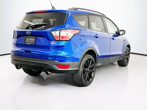 Used 2018 Ford Escape SEL w/ SEL Sport Appearance Package image 9